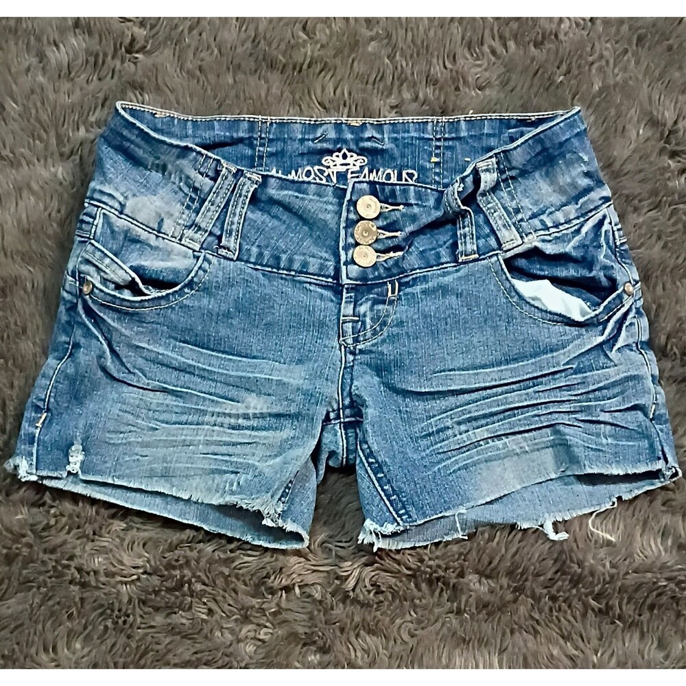 Almost Famous Women’s Blue Denim Cut Off Shorts Low Rise W28 Juniors 3